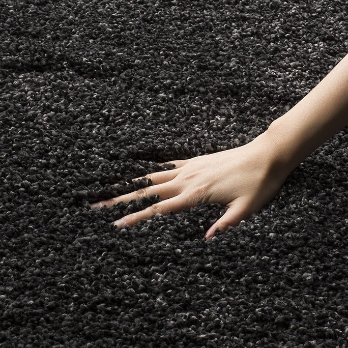 Hand-Knotted vs Hand-Tufted Rugs: What’s the Difference?
