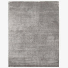 Luma Silk Rug / Gray
