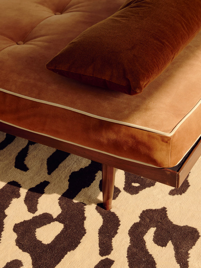 Royal White Carpetify