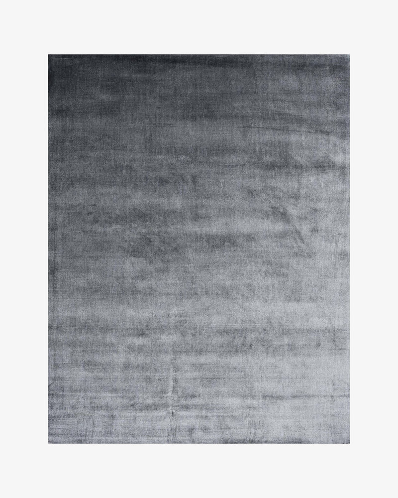 Luma Silk Rug / Charcoal