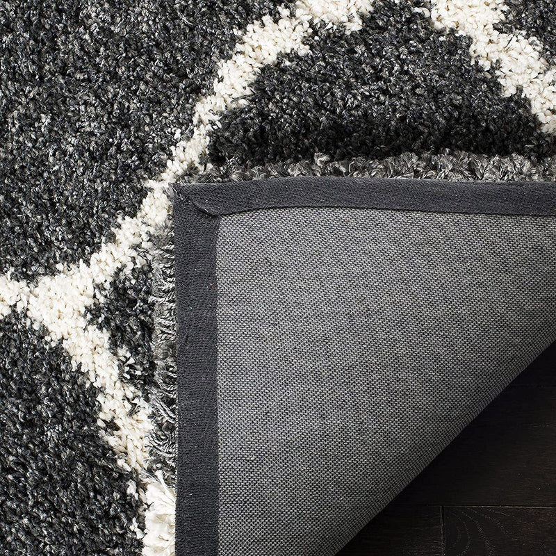 Modern Trellis Carpetify