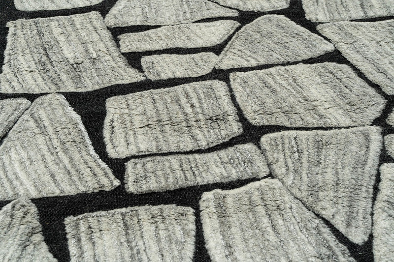 Ilk Wool Rug