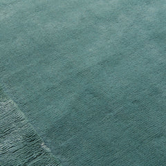 Close-up of Verdant hand tufted wool rug texture