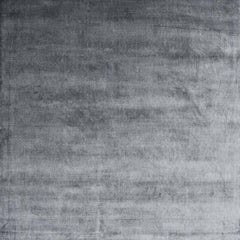 Luma Silk Rug / Charcoal