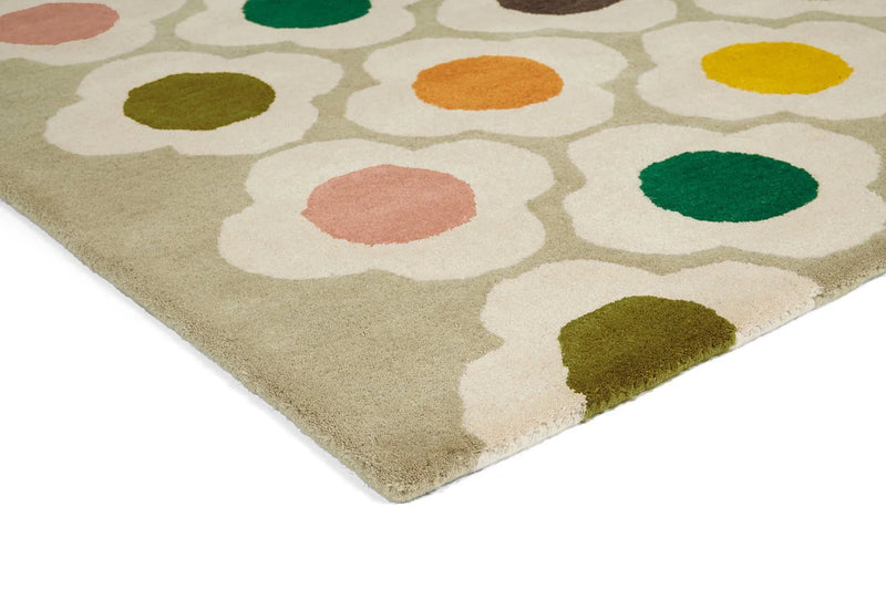 Close-up of Corsage floral wool rug