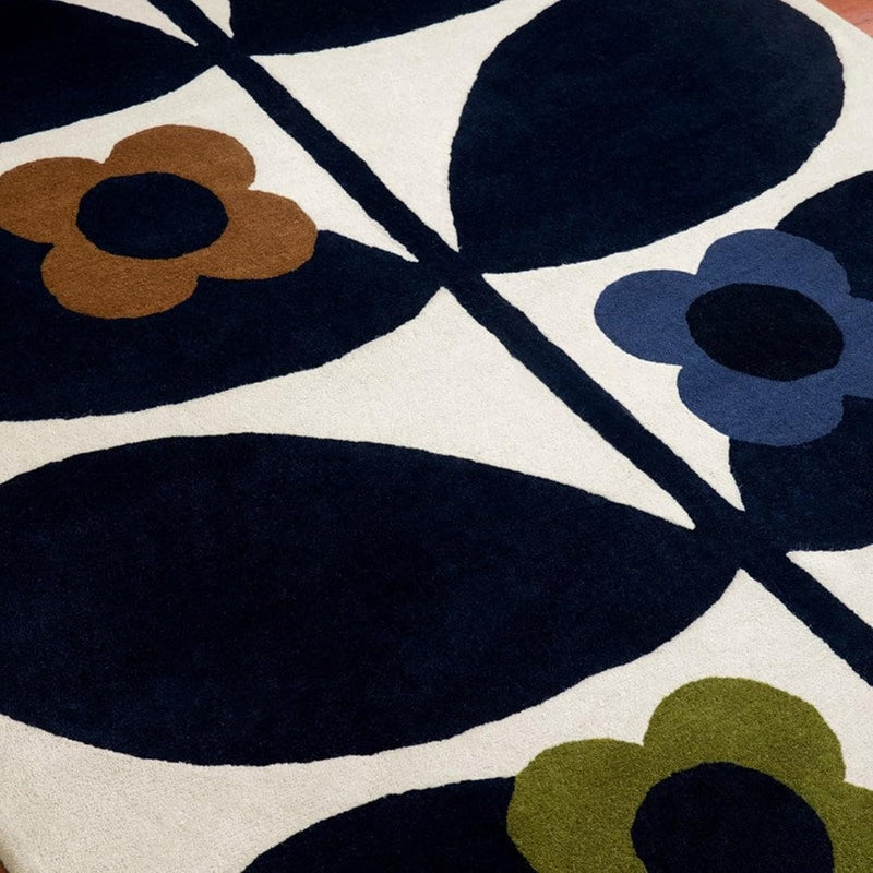 Close-up of Petal multicolour floral wool rug
